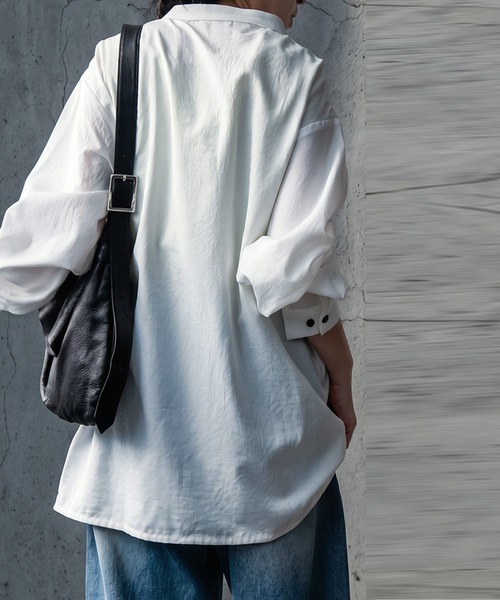 antiqua(アンティカ)の「アートプリント シャツ(シャツ/ブラウス・レディース・ホワイト/ブラック・ONESIZE)」の14枚目の写真
