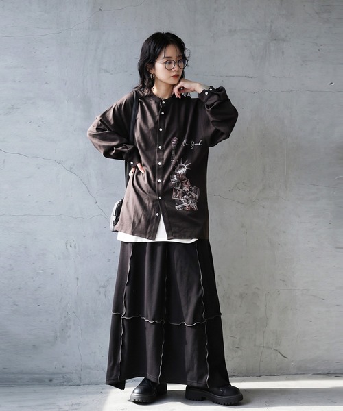 antiqua(アンティカ)の「アートプリント シャツ(シャツ/ブラウス・レディース・ホワイト/ブラック・ONESIZE)」の18枚目の写真