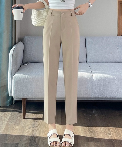 AMAJI(アマジ)の「センタープレス ストレート シガレットパンツ(その他パンツ・レディース・ベージュ/ホワイト/ブラック・X-LARGE/LARGE/MEDIUM/SMALL)」の3枚目の写真