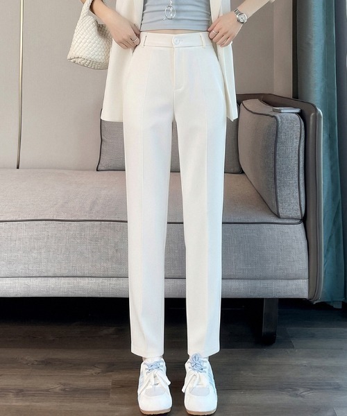 AMAJI(アマジ)の「センタープレス ストレート シガレットパンツ(その他パンツ・レディース・ベージュ/ホワイト/ブラック・X-LARGE/LARGE/MEDIUM/SMALL)」の2枚目の写真