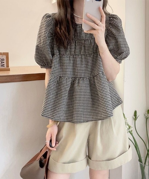 FAVORITO(ファヴォリート)の「パフスリーブチェック柄ブラウス(シャツ/ブラウス・レディース・ブラック・S/M/L/XL)」の4枚目の写真