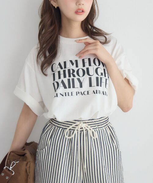 RETRO GIRL(レトロガール)の「クラックプリントBIGTシャツ(Tシャツ/カットソー・レディース・オフホワイト/チャコールグレー/ブラウン・FREE)」の5枚目の写真