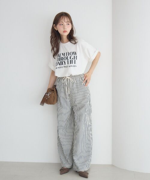 RETRO GIRL(レトロガール)の「クラックプリントBIGTシャツ(Tシャツ/カットソー・レディース・オフホワイト/チャコールグレー/ブラウン・FREE)」の7枚目の写真