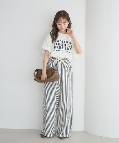 RETRO GIRL(レトロガール)の「クラックプリントBIGTシャツ(Tシャツ/カットソー・レディース・オフホワイト/チャコールグレー/ブラウン・FREE)」の8枚目の写真