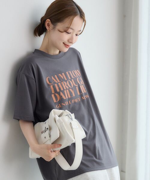 RETRO GIRL(レトロガール)の「クラックプリントBIGTシャツ(Tシャツ/カットソー・レディース・オフホワイト/チャコールグレー/ブラウン・FREE)」の22枚目の写真