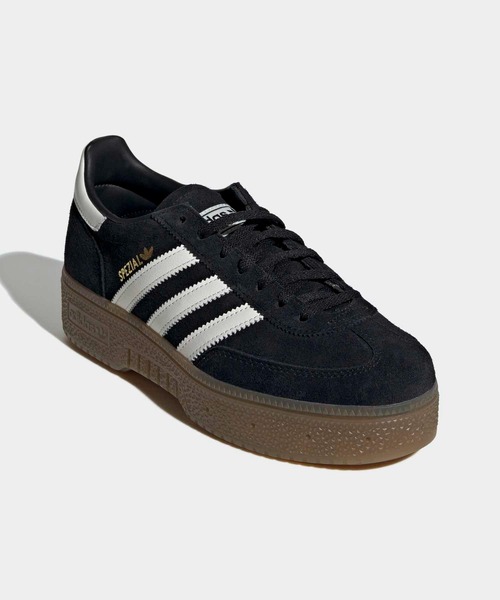 adidas（アディダス）の「ハンドボール スペツィアル ボールド / HANDBALL SPEZIAL BOLD / アディダスオリジナルス adidas Originals 厚底スニーカー（スニーカー・レディース・ブラック・26.0cm/22.5cm/22.0cm/23.0cm/25.5cm/25.0cm/24.5cm/23.5cm/24.0cm/28.0cm/27.5cm/26.5cm/27.0cm）」の4枚目の写真