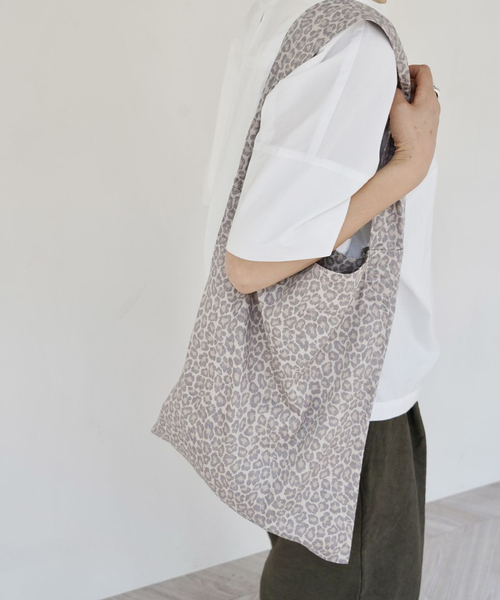 JOURNAL STANDARD LUXE(ジャーナルスタンダード ラックス)の「レオパツイル BAG(ショルダーバッグ・レディース・チャコールグレー/ブラウン/ベージュ・FREE)」の3枚目の写真