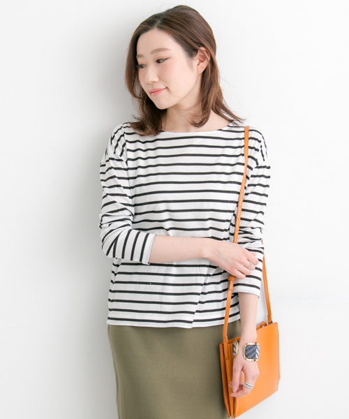 URBAN RESEARCH(アーバンリサーチ)の「UR ペルビアンボートネックプルオーバー(Tシャツ/カットソー・レディース・ホワイト/ホワイト系その他/ネイビー/ラベンダー・FREE)」の3枚目の写真