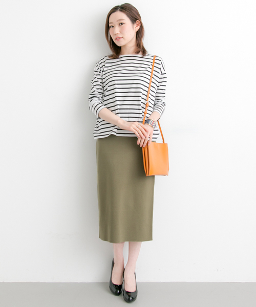 URBAN RESEARCH(アーバンリサーチ)の「UR ペルビアンボートネックプルオーバー(Tシャツ/カットソー・レディース・ホワイト/ホワイト系その他/ネイビー/ラベンダー・FREE)」の5枚目の写真