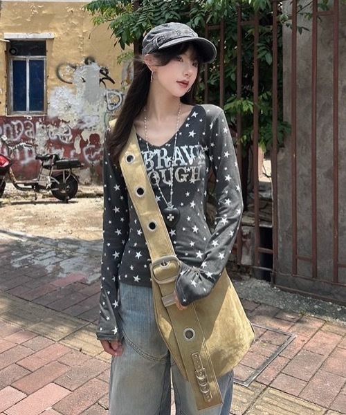 Teem Store（チームストア）の「星柄英文字VネックロンT（Tシャツ/カットソー・レディース・ホワイト/グレー・M/L）」の20枚目の写真