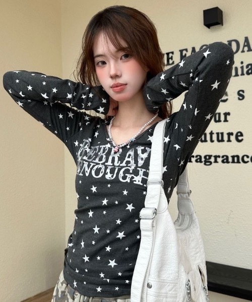 Teem Store（チームストア）の「星柄英文字VネックロンT（Tシャツ/カットソー・レディース・ホワイト/グレー・M/L）」の17枚目の写真