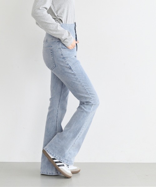 coca（coca）（コカ）の「ユース　デニムハイウエストフレアパンツ（デニムパンツ・レディース・ブラック/ライトブルー・L/M/S）」の7枚目の写真