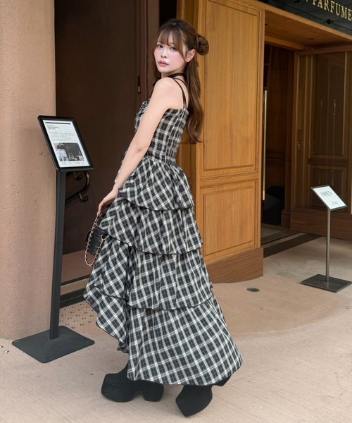 one after another NICE CLAUP(ワンアフターアナザーナイスクラップ)の「アシメティアードロングワンピース(ワンピース・レディース・ブラック系その他/ブラウン系その他/ベージュ・FREE)」の6枚目の写真