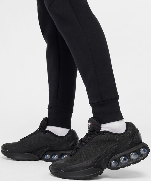 NIKE(ナイキ)の「NIKE TECH FLEECE JOGGER PANTS HV0960(スウェットパンツ・メンズ・グレー/ブラック・M/L)」の9枚目の写真