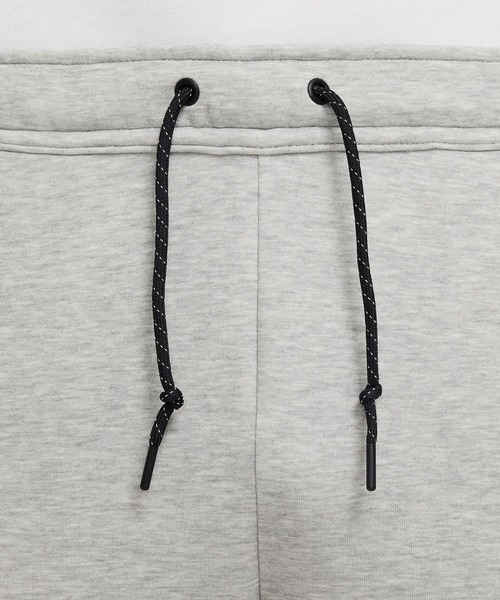 NIKE(ナイキ)の「NIKE TECH FLEECE JOGGER PANTS HV0960(スウェットパンツ・メンズ・グレー/ブラック・M/L)」の13枚目の写真