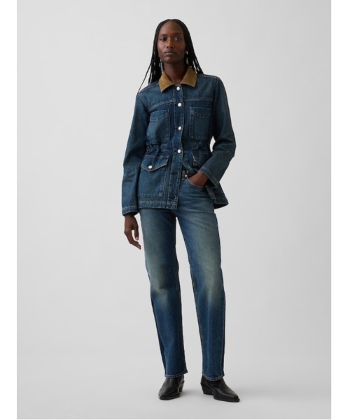 GAP（ギャップ）の「ミッドライズ リラックスフィット ストレートデニム（デニムパンツ・レディース・ダークインディゴブルー・30/29/28/27/26/25/24/23）」の2枚目の写真