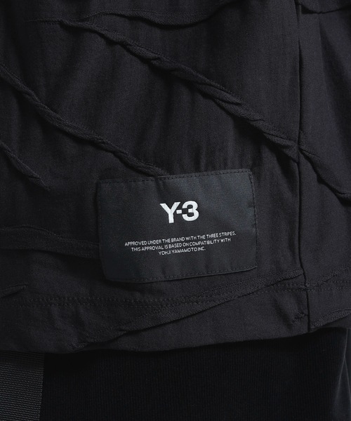 Y-3(ワイスリー)の「Y-3 PLEATED OVERSIZED LONG SLEEVE TEE(Tシャツ/カットソー・メンズ・ブラック・X-LARGE/XX-LARGE/X-SMALL/SMALL/MEDIUM/LARGE)」の5枚目の写真