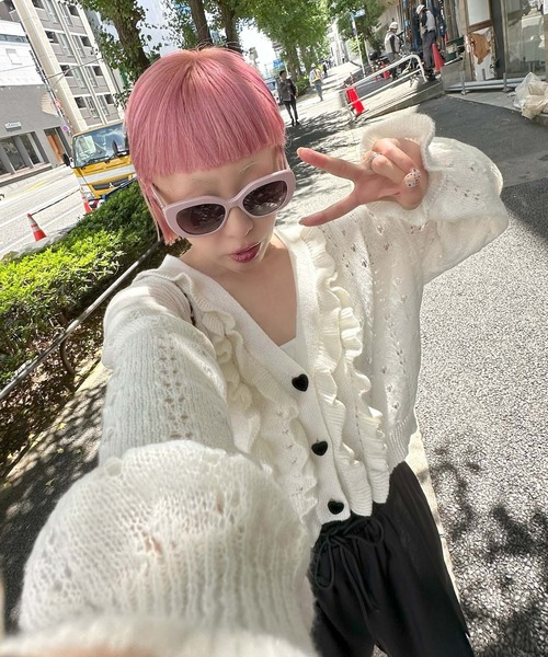 Alley Tokyo（アリートーキョー）の「ハートボタンフリフリ透かし編みカーデ（カーディガン/ボレロ・レディース・オフホワイト/ブルー・FREE）」の9枚目の写真