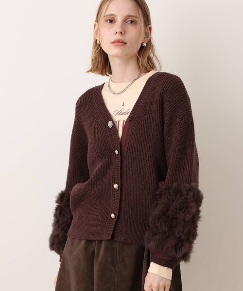 allureville(アルアバイル)の「ラビットカフ片畦2WAY プルオーバー(ニット/セーター・レディース・ネイビー/ブラウン/チャコールグレー・2)」の2枚目の写真