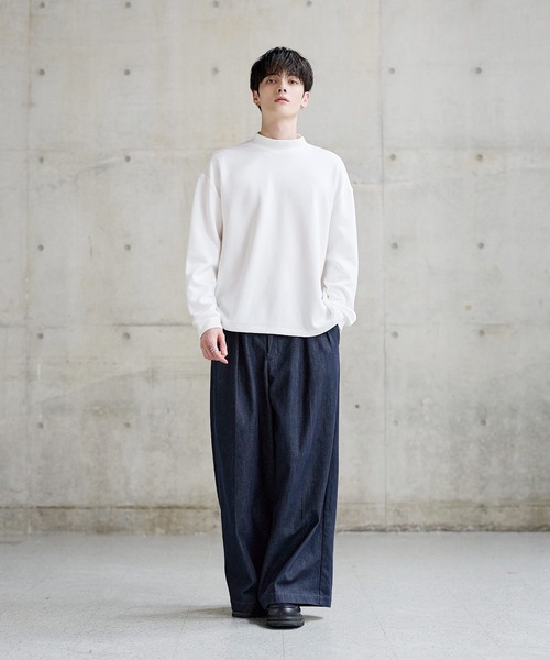 ETELIO(エテリオ)の「【吸湿発熱】機能性ポンチモックネックプルオーバー(Tシャツ/カットソー・メンズ・ブラック/ブラウン/チャコール/ホワイト・XL/L/S/M)」の12枚目の写真