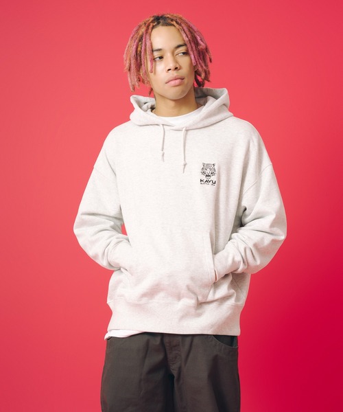 KAVU（カブー）の「KAVU/カブー OP Parka Tiger/ワンポイント パーカー タイガー（パーカー・メンズ・ブラック/ライトグレー/ベージュ・MEDIUM/SMALL/LARGE）」の2枚目の写真