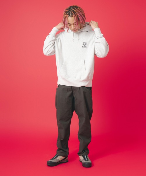 KAVU（カブー）の「KAVU/カブー OP Parka Tiger/ワンポイント パーカー タイガー（パーカー・メンズ・ブラック/ライトグレー/ベージュ・MEDIUM/SMALL/LARGE）」の11枚目の写真