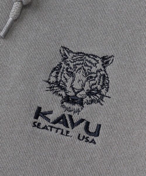 KAVU（カブー）の「KAVU/カブー OP Parka Tiger/ワンポイント パーカー タイガー（パーカー・メンズ・ブラック/ライトグレー/ベージュ・MEDIUM/SMALL/LARGE）」の13枚目の写真