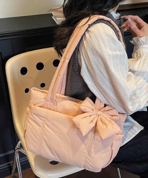 Alum'（アルム）の「Puff Ribbon Tote Bag/パフリボントートバッグ（トートバッグ・レディース・ピンク/ブラック・FREE）」の14枚目の写真