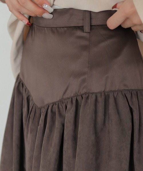CLEIO(クレイオ)の「【CLEIO】スウェードライク切替えギャザースカート SUEDE-LIKE SWITCHING GATHER SKIRT(スカート・レディース・テラコッタ/アッシュブラウン/ライトベージュ・FREE)」の14枚目の写真