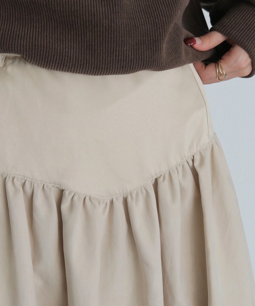 CLEIO(クレイオ)の「【CLEIO】スウェードライク切替えギャザースカート SUEDE-LIKE SWITCHING GATHER SKIRT(スカート・レディース・テラコッタ/アッシュブラウン/ライトベージュ・FREE)」の7枚目の写真