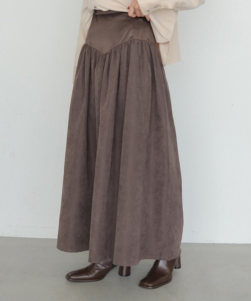CLEIO(クレイオ)の「【CLEIO】スウェードライク切替えギャザースカート SUEDE-LIKE SWITCHING GATHER SKIRT(スカート・レディース・テラコッタ/アッシュブラウン/ライトベージュ・FREE)」の10枚目の写真