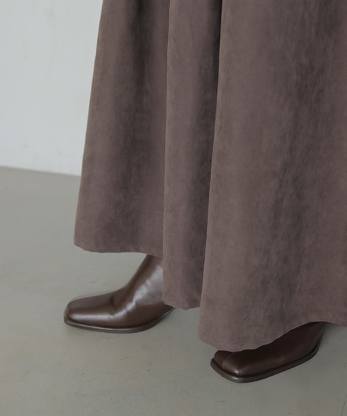 CLEIO(クレイオ)の「【CLEIO】スウェードライク切替えギャザースカート SUEDE-LIKE SWITCHING GATHER SKIRT(スカート・レディース・テラコッタ/アッシュブラウン/ライトベージュ・FREE)」の15枚目の写真