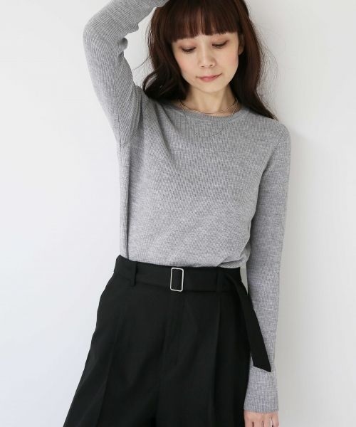 A part by(アパートバイ)の「【CLASSY11月号掲載/お洗濯OK】14Gウォッシャブルウール クルーネック 732920 (ニット/セーター・レディース・ブラック/オフホワイト/グレー・LARGE/MEDIUM)」の1枚目の写真