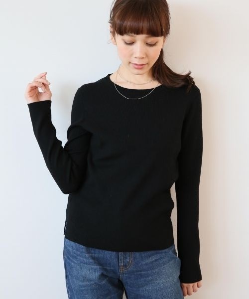 A part by(アパートバイ)の「【CLASSY11月号掲載/お洗濯OK】14Gウォッシャブルウール クルーネック 732920 (ニット/セーター・レディース・ブラック/オフホワイト/グレー・LARGE/MEDIUM)」の3枚目の写真