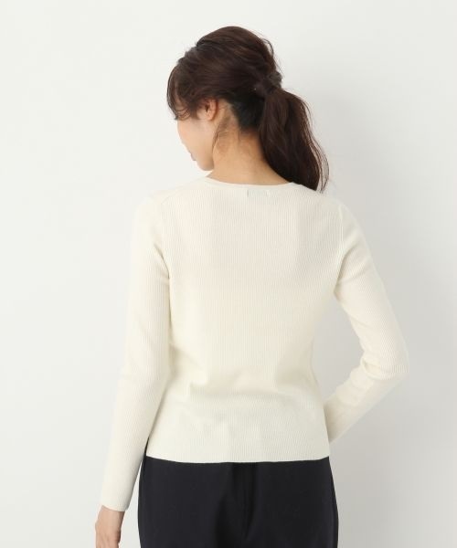 A part by(アパートバイ)の「【CLASSY11月号掲載/お洗濯OK】14Gウォッシャブルウール クルーネック 732920 (ニット/セーター・レディース・ブラック/オフホワイト/グレー・LARGE/MEDIUM)」の7枚目の写真