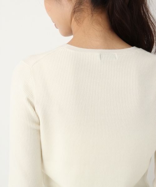 A part by(アパートバイ)の「【CLASSY11月号掲載/お洗濯OK】14Gウォッシャブルウール クルーネック 732920 (ニット/セーター・レディース・ブラック/オフホワイト/グレー・LARGE/MEDIUM)」の12枚目の写真
