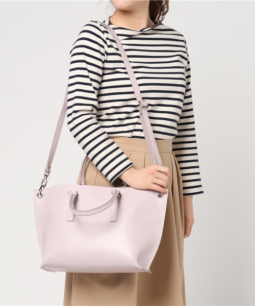 STUDIOUS(ステュディオス)の「STUDIOUS 2WAYシャインコンパクトBAG(ショルダーバッグ・レディース・ブラック/アイボリー/ピンク・FREE)」の5枚目の写真