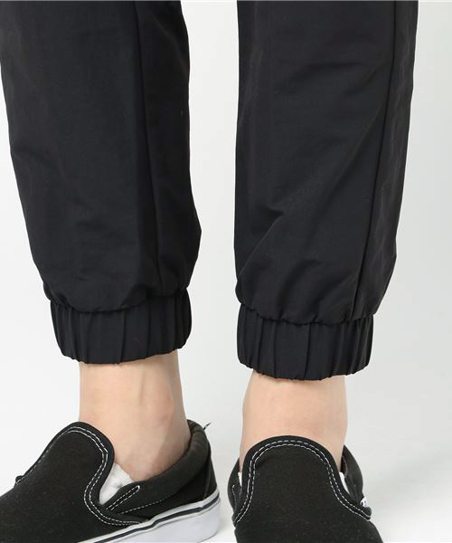 PUMA（プーマ）の「ウインドロングパンツ ストレッチウーブンパンツ 594286（その他パンツ・レディース・ダークグレー/ブラック・LL/L/M/S）」の3枚目の写真