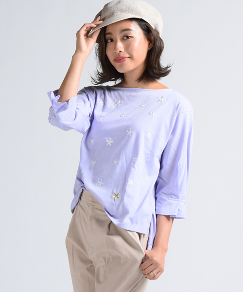 LIPSTAR(リップスター)の「星刺繍タックスリーブカットソー(Tシャツ/カットソー・レディース・オフホワイト/ブラック/ブルー系その他/ラベンダー・M)」の1枚目の写真