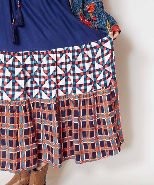 チャイハネ（チャイハネ）の「【チャイハネ】レトロ柄キャンディスリーブワンピース（ワンピース・レディース・イエロー/ブルー/グリーン・FREE）」の4枚目の写真