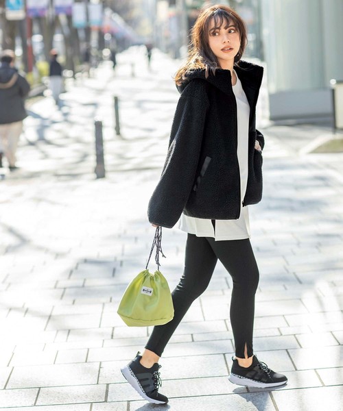 GeeRA(ジーラ)の「ロゴデザインダッドスニーカー(スニーカー・レディース・ブラック/ネイビー/グレー・LARGE/MEDIUM/X-LARGE/SMALL)」の9枚目の写真