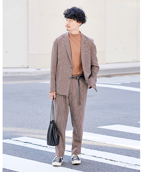 DEVICE（デバイス）の「【WEARISTA じーたー×DEVICE コラボ】Rename 3WAY カウレザー 巾着 ショルダーバッグ（ショルダーバッグ・レディース・ブラック/ダークブラウン/ホワイト・FREE）」の19枚目の写真