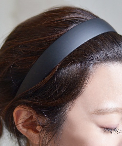 Fun & Daily（ファンアンドデイリー）の「F&D : ワイドマットカチューシャ（カチューシャ・レディース・ブラック/ベージュ/ネイビー/レッド/ワインレッド/イエロー/グリーン・FREE）」の11枚目の写真