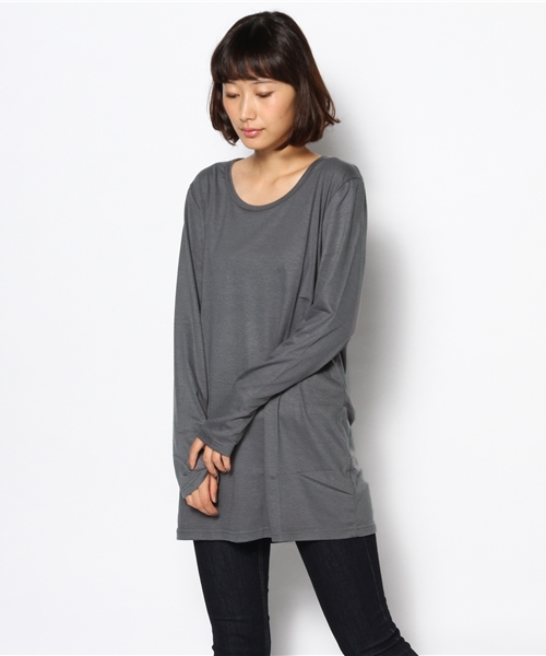 and it_(アンドイット)の「のびのびシンプルカラーロングカットソー(Tシャツ/カットソー・レディース・パープル/マスタード/ピンク/オレンジ/ダークブラウン/グレイッシュベージュ/カーキ/ライム/ロイヤルブルー/オフホワイト/グレー/ヘザーチャコール/ライトグレー/杢グレー/ブラウン/グリーン/イエロー/グレー系その他/ネイビー/ブラック/ホワイト×ブラック/ホワイト×ネイビー/ネイビー×ホワイト/ブラック×ホワイト・XL/M/L/4L/3L)」の8枚目の写真