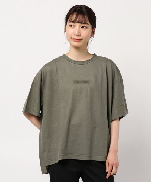 BELLUNA PLUS(ベルーナ)の「涼感素材ロゴデザインプルオーバー(Tシャツ/カットソー・レディース・ベージュ/オリーブ/ボルドー/ネイビー/テラコッタ・MEDIUM/X-LARGE/LARGE)」の18枚目の写真