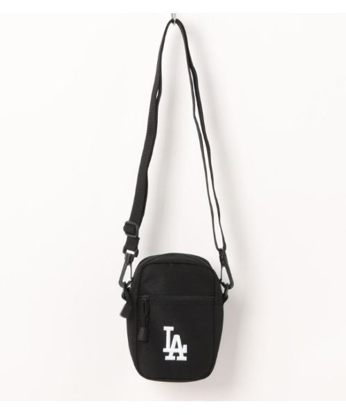 MLB（メジャーリーグベースボール）の「MLB ショルダーバッグ（ショルダーバッグ・レディース・ブラック/ネイビー/ホワイト系その他/ブラック系その他/ブルー系その他/レッド系その他/ホワイト×ネイビー/ホワイト系その他2/ブラック系その他2/ブラック系その他3/ホワイト×レッド/ブラック×ホワイト/ブラック×ブラック/イエロー/ベージュ/ブラック系その他7/ブルー系その他2/ブラック系その他4/ブラック系その他5/ブラック系その他6/ブラック×ゴールド/レオパード/カモフラージュ/ブラウン/ダークグリーン/アニマル・FREE）」の7枚目の写真