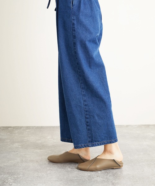 LUGG NAGG(ラグナグ)の「ソフト素材Vカットパンプス(ローファー・レディース・アイボリー/オフホワイト/ブラック/モカ・24.5cm/24.0cm/23.5cm/23.0cm)」の6枚目の写真