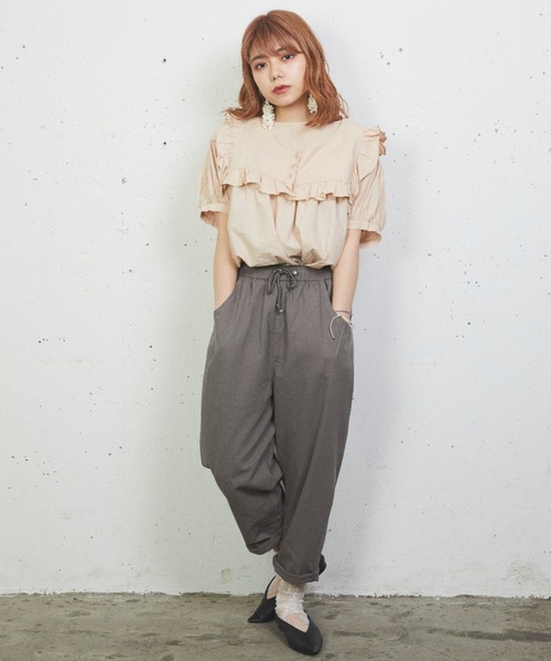 sakishimatokyo（サキシマトーキョー）の「【ZOZO限定】サキシマamp「ユッタリノパンツ」（その他パンツ・レディース・ホワイト/ライトグレー/グリーン・FREE）」の2枚目の写真