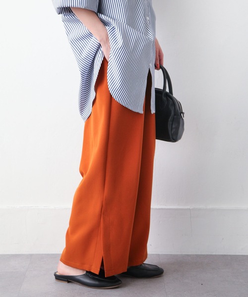 Chillfar(チルファー)の「サイドスリットワイドセミフレアスラックスパンツ(スラックス・レディース・ブラック/パープル/ブラウン/オレンジ/ブルー/アイボリー/マスタード/キャメル・MEDIUM/LARGE)」の8枚目の写真