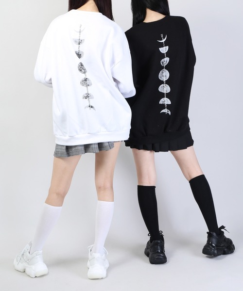 WC(ダブル シー)の「WC/ムーンプリントビッグスウェット(スウェット・レディース・ホワイト/ブラック・FREE)」の3枚目の写真